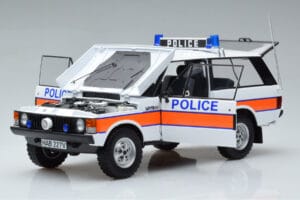 Land Rover Range Rover Полиция Almost Real 1:18 810115 Метал — снимка 2 от 9