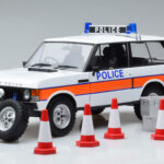 Land Rover Range Rover Полиция Almost Real 1:18