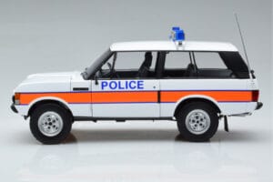 Land Rover Range Rover Полиция Almost Real 1:18 810115 Метал — снимка 4 от 9