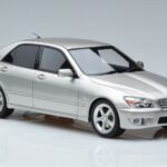 Lexus IS200 XE10 Сребрист Otto 1:18 OT991 Смола - image 4 of 6