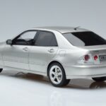 Lexus IS200 XE10 Сребрист Otto 1:18 OT991 Смола - image 5 of 6