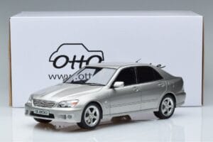 Lexus IS200 XE10 Сребрист Otto 1:18 OT991 Смола — снимка 6 от 6