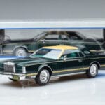 Lincoln Continental Mark V Тъмнозелен MCG 1:18 MCG18404 Метал - image 6 of 6