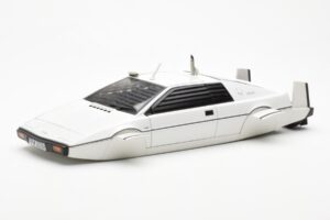 Lotus Esprit Type 79 James Bond The Spy Who Loved Me Submarine Бял AUTOart 1:18