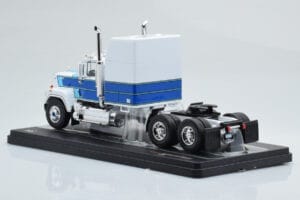 Mack Superliner Magnum Бял Син IXO 1:43 TR165 Метал — снимка 5 от 6