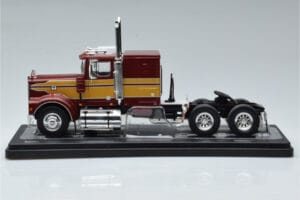 Marmon CHDT Червено-Златист IXO 1:43 TR157 Метал — снимка 3 от 6