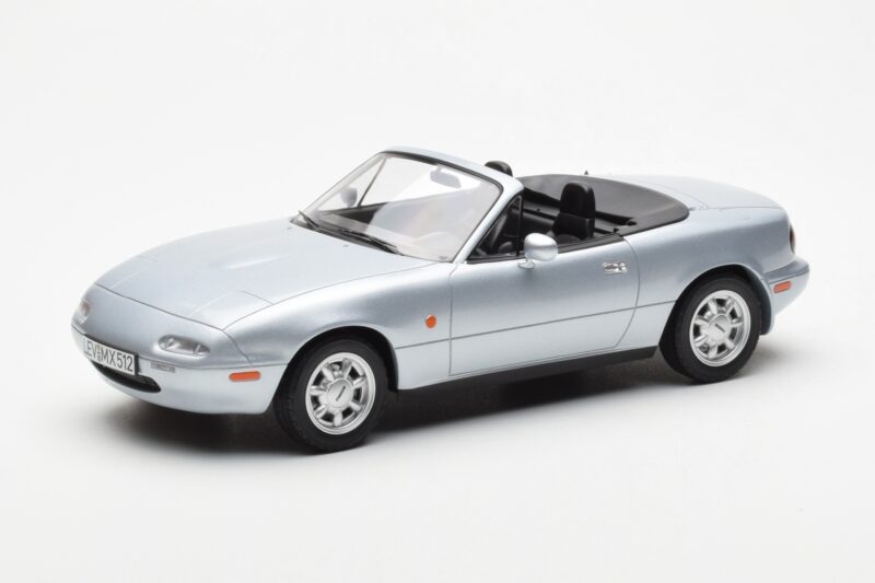 Mazda MX-5 NA Сребрист Norev 1:18