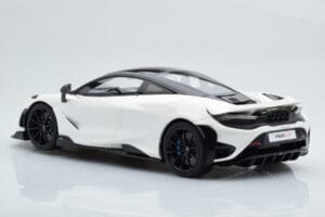 McLaren 765LT Бял GT Spirit 1:18 GT861 Смола — снимка 5 от 6