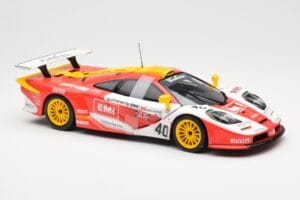 McLaren F1 GTR #40 J. O'Rourke / M. Sugden / P. Auberlein EMI 24 Hours of Le Mans 1996 UT Models 1:18 39820 Метал — снимка 4 от 6