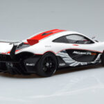 McLaren P1 GTR Гланцово Бяло С Червени Ивици AUTOart 1:18 - image 3 of 7