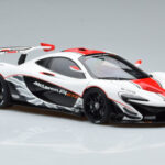 McLaren P1 GTR Гланцово Бяло С Червени Ивици AUTOart 1:18 - image 5 of 7