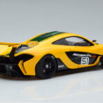McLaren P1 GTR Жълто С Зелени Ивици AUTOart 1:18 - image 3 of 7