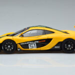 McLaren P1 GTR Жълто С Зелени Ивици AUTOart 1:18 - image 4 of 7