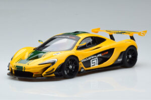 McLaren P1 GTR Жълто С Зелени Ивици AUTOart 1:18