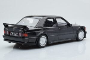 Mercedes 190E W201 2.5-16 Evo I Черен Otto 1:18 OT151 Смола — снимка 2 от 6