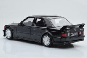 Mercedes 190E W201 2.5-16 Evo I Черен Otto 1:18 OT151 Смола — снимка 5 от 6