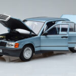 Mercedes 190E W201 Светлосин Norev 1:18 - image 2 of 7