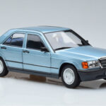 Mercedes 190E W201 Светлосин Norev 1:18 - image 5 of 7