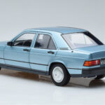 Mercedes 190E W201 Светлосин Norev 1:18 - image 6 of 7