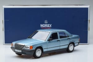 Mercedes 190E W201 Светлосин Norev 1:18 183828 Метал — снимка 7 от 7