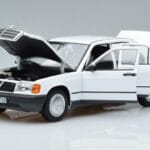 Mercedes 190 E W201 Бял Norev 1:18 183820 Метал - image 2 of 7