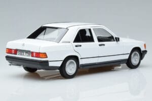 Mercedes 190 E W201 Бял Norev 1:18 183820 Метал — снимка 3 от 7