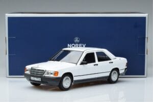 Mercedes 190 E W201 Бял Norev 1:18 183820 Метал — снимка 7 от 7