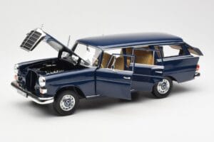Mercedes 200 Universal W115 Син Norev 1:18 183599 Метал — снимка 2 от 8