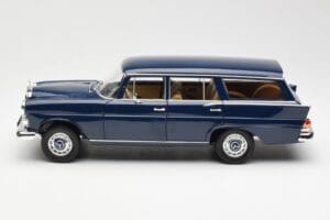 Mercedes 200 Universal W115 Син Norev 1:18 183599 Метал — снимка 4 от 8