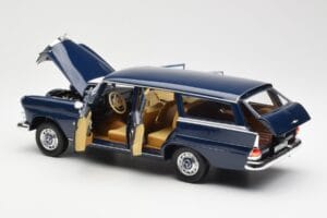 Mercedes 200 Universal W115 Син Norev 1:18 183599 Метал — снимка 5 от 8
