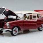 Mercedes 200 W110 Червен Norev 1:18 - image 2 of 7