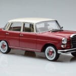Mercedes 200 W110 Червен Norev 1:18 - image 6 of 7