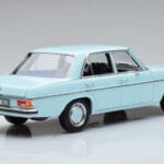 Mercedes 200 W115 Norev 1:18 183777 Метал - image 3 of 7