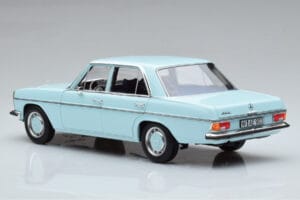 Mercedes 200 W115 Norev 1:18 183777 Метал — снимка 6 от 7