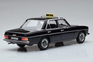 Mercedes 200 W115 Такси Norev 1:18 183776 Метал — снимка 3 от 7