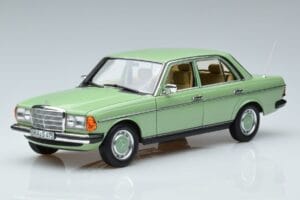 Mercedes 200 W123 Зелен Norev 1:18 183796 Метал