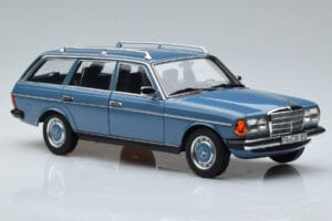 Mercedes 200T S123 Синьо Norev 1:18 183737 Метал — снимка 5 от 7