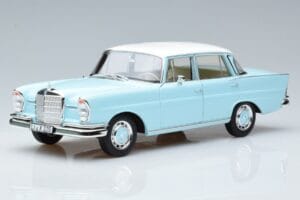 Mercedes 220 S W111 Син Norev 1:18 183920 Метал