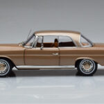 Mercedes 250 SE Coupe W111 Златен Металик Norev 1:18 - image 4 of 7