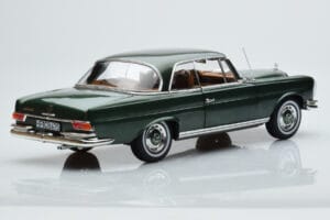 Mercedes 250 SE Coupe W111 Зелено Металик Лимитирана Серия Norev 1:18 183764 Метал — снимка 3 от 7