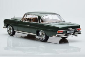 Mercedes 250 SE Coupe W111 Зелено Металик Лимитирана Серия Norev 1:18 183764 Метал — снимка 6 от 7