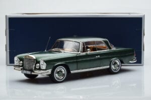 Mercedes 250 SE Coupe W111 Зелено Металик Лимитирана Серия Norev 1:18 183764 Метал — снимка 7 от 7
