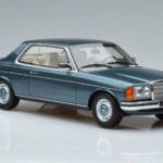 Mercedes 280 CE C123 Синьо Otto 1:18 OT627 Смола - image 4 of 6