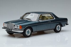 Mercedes 280 CE C123 Синьо Otto 1:18 OT627 Смола