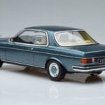 Mercedes 280 CE C123 Синьо Otto 1:18 OT627 Смола - image 5 of 6