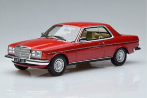 Mercedes 280 CE C123 Червен Otto 1:18 OT145 Смола