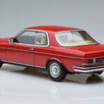 Mercedes 280 CE C123 Червен Otto 1:18 OT145 Смола - image 5 of 6