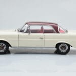 Mercedes 280 SE W108 Бял AUTOart 1:18 - image 5 of 8