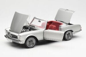 Mercedes 280 SL W113 Pagoda Сребрист Schuco 1:18 450035000 Метал — снимка 2 от 8
