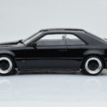 Mercedes 300 CE C124 AMG The Hammer Черен Otto 1:18 - image 3 of 6